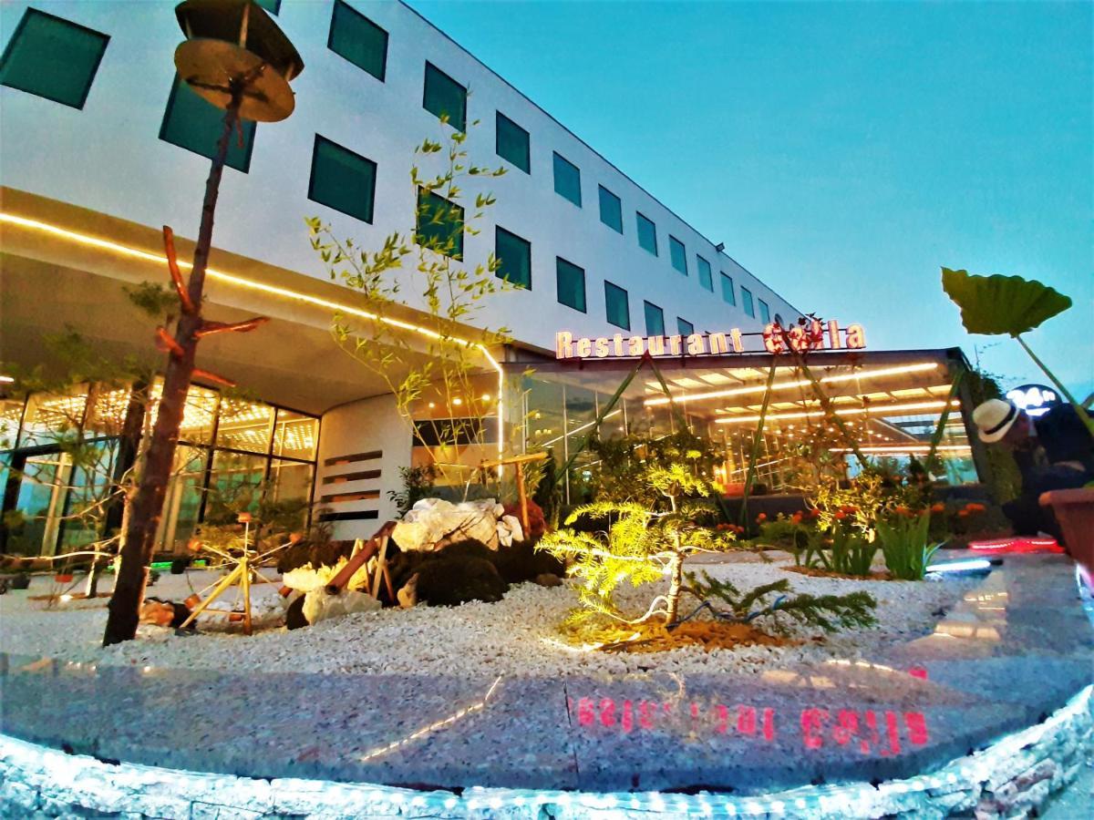 Best Western Hotel Galla Sllatine e Madhe Exteriér fotografie